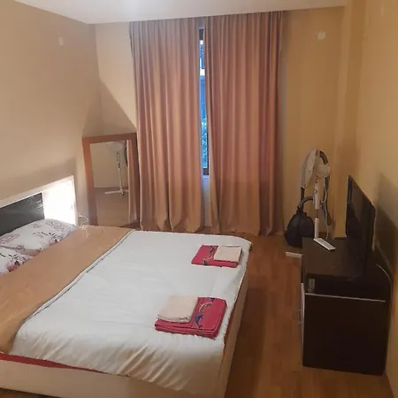 иглика Apartment