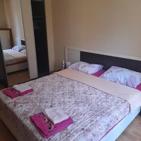 иглика Golden Sands