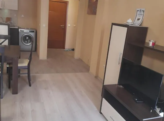 иглика Apartment *